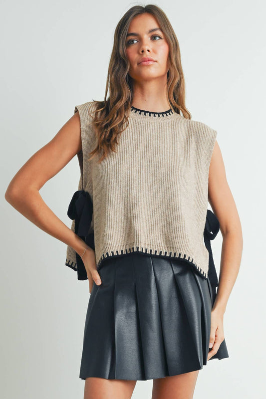 The ellum sweater top